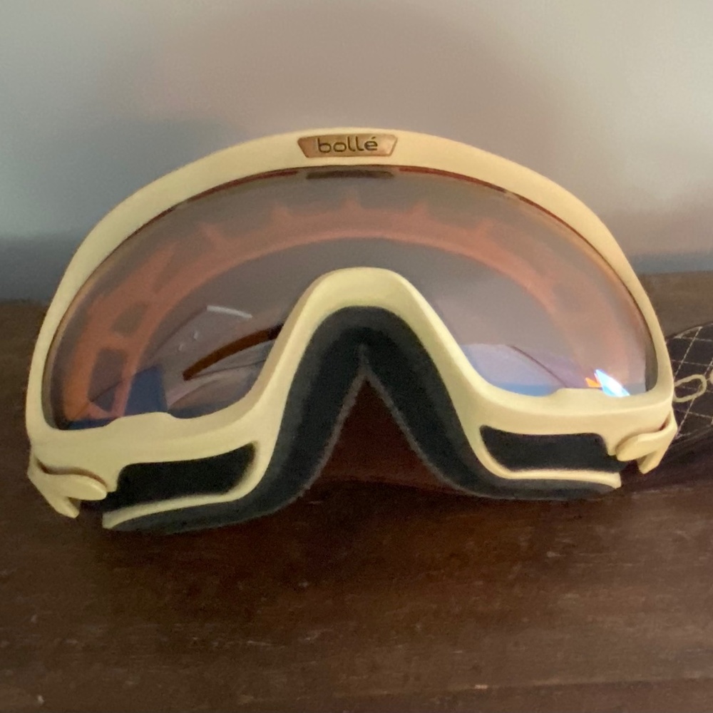 Bolle Snow Goggles-NWOT